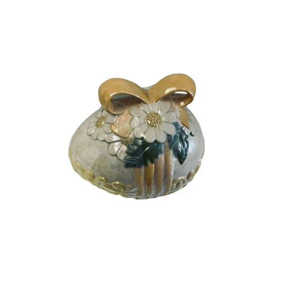 Ceramic Easter Egg Bow Flowers Lidded Dish Trinket Box Hand painted 6 1/3" x 4 1 - Picture 4 of 10